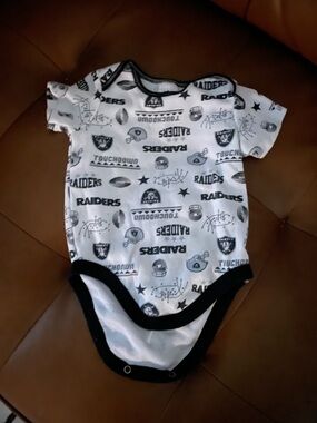 NFL Raiders White & Black Baby One-Piece Bodysuit size 3-6 months